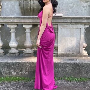 Revolve SO JUICY DRESS IN PINK PEACOCK
Katie May
Color: Pink Peacock
Size: S